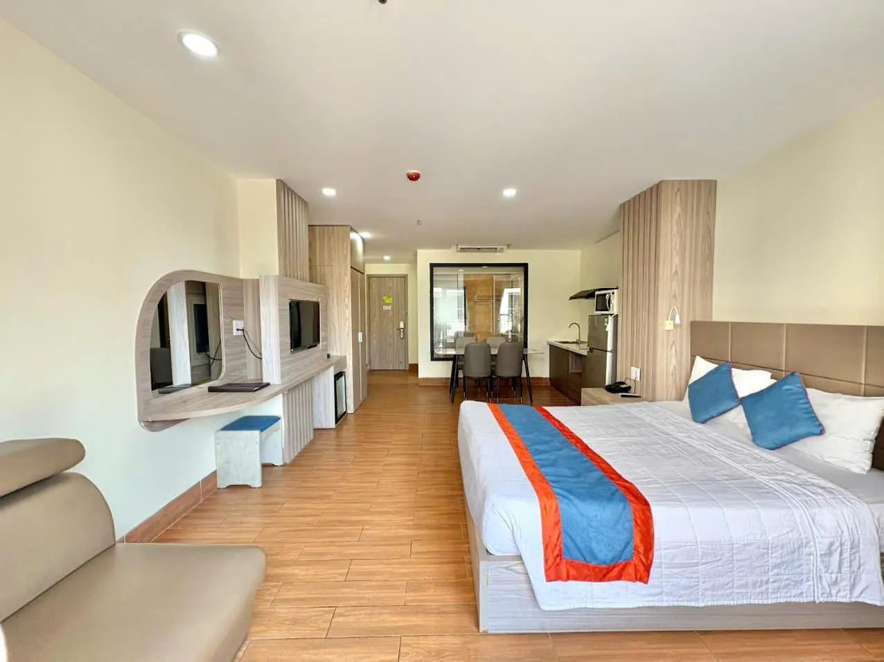 Domoi Family Hotel & Apartment Nha Trang 3*,